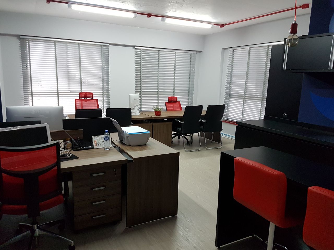 escritorio southcorp 3
